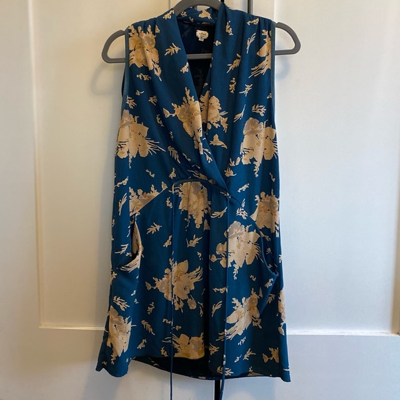 Wilfred Floral scoop neck mini dress size M - Picture 1 of 3